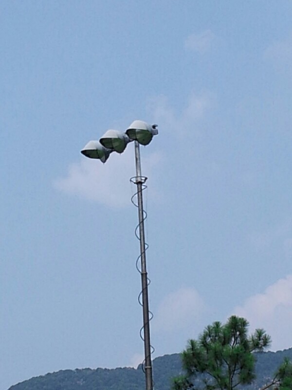 pht-pneumatic lighting mast